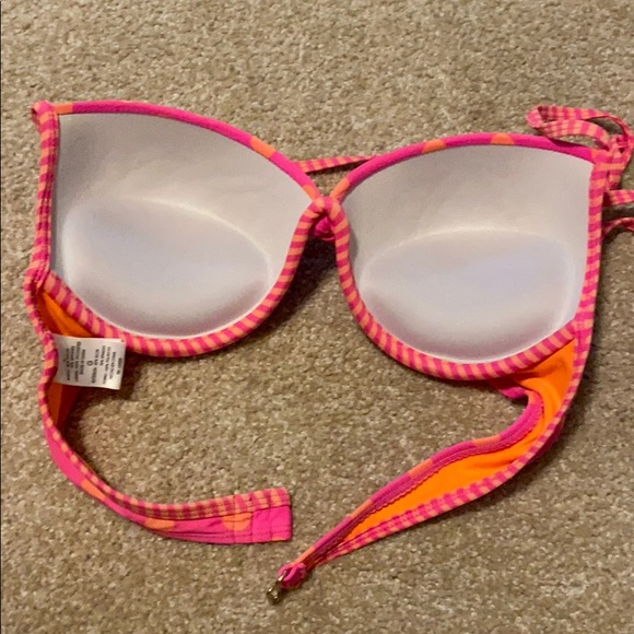 Swimsuit Top - Picture 2 of 3